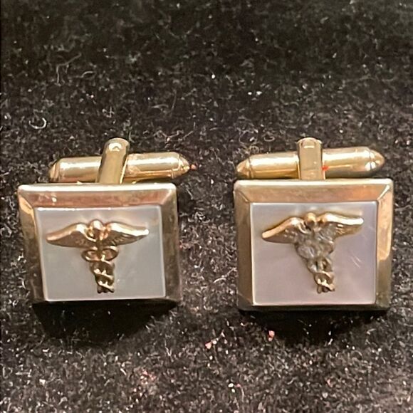 Vintage-1950s-1” square gold/silver tone Caduceus medical bullet back cuff links - Picture 3 of 14